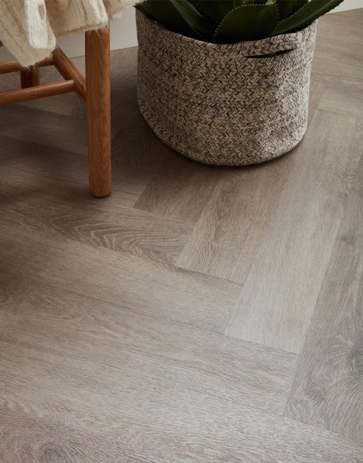 Asenso Artisan Herringbone Whitewashed Cottage Oak