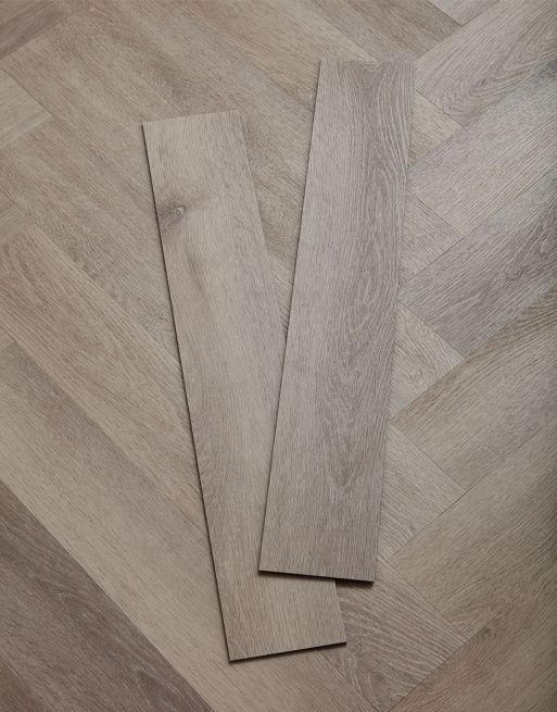 Asenso Artisan Herringbone Whitewashed Cottage Oak
