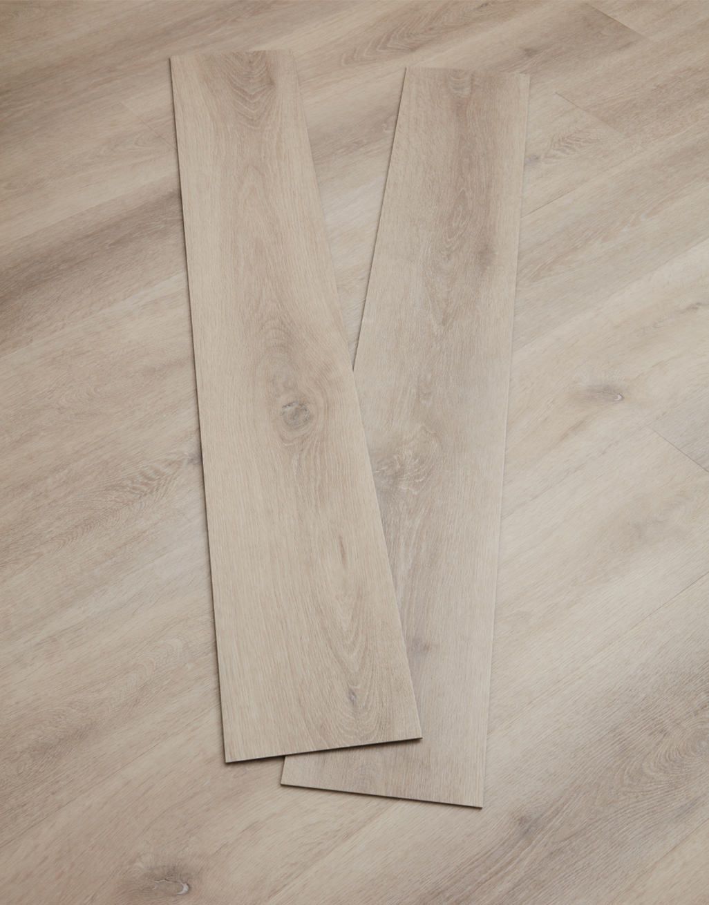 Asenso Artisan Whitewashed Cottage Oak